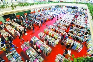 百货巨头转型之路 主业偏移与海外并购潮